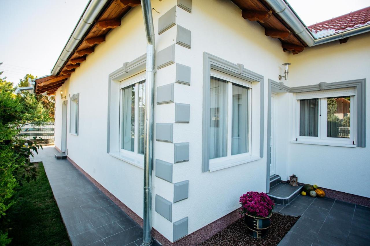 Apartmani Mikic Palić المظهر الخارجي الصورة