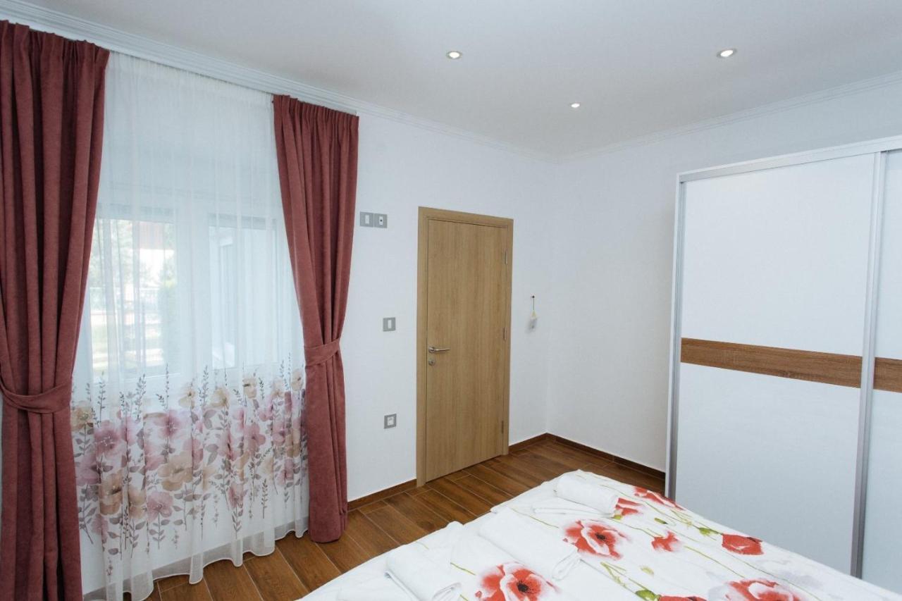 Apartmani Mikic Palić المظهر الخارجي الصورة